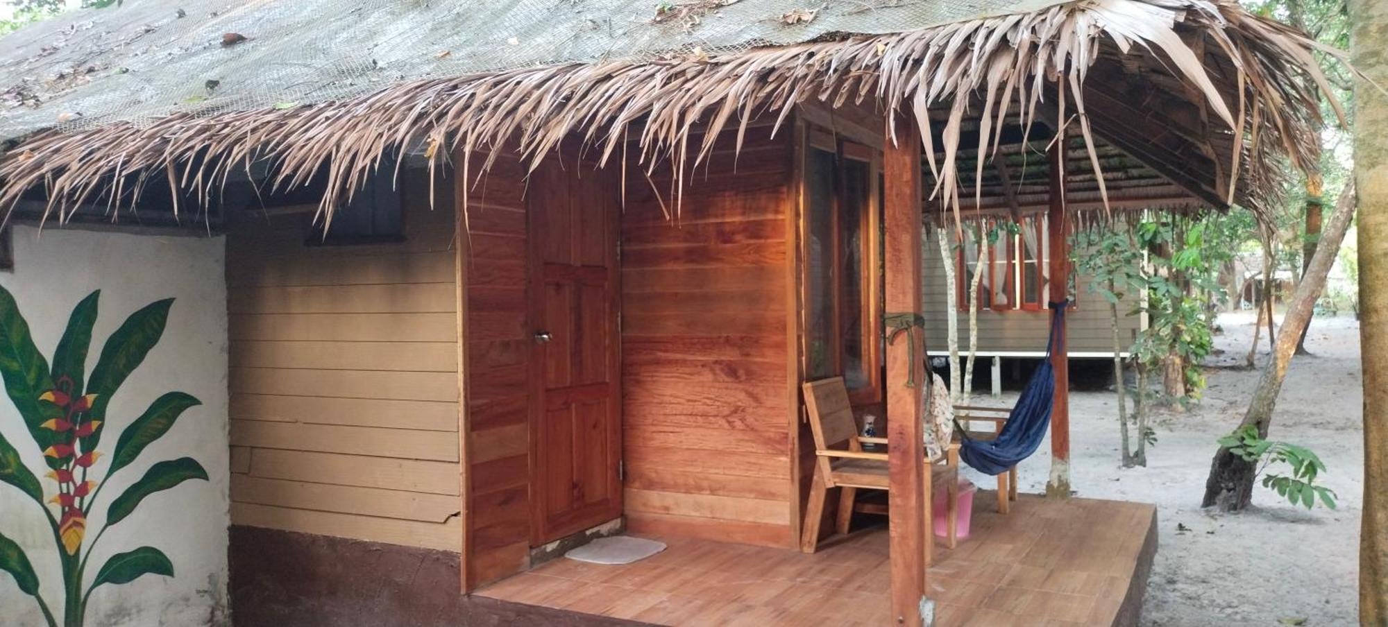Hotel Lazy Hut Koh Phayam Exterior foto
