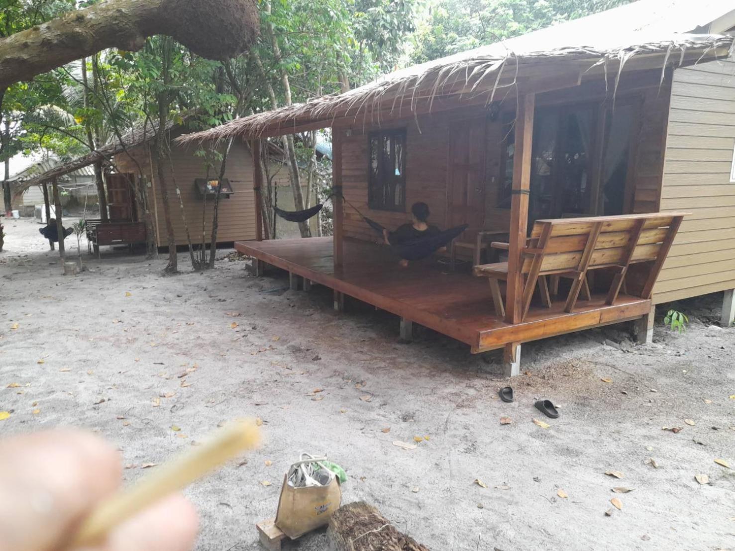 Hotel Lazy Hut Koh Phayam Exterior foto